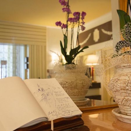 Belvedere Resort Ai Colli ガルツィニャーノ・テルメ エクステリア 写真